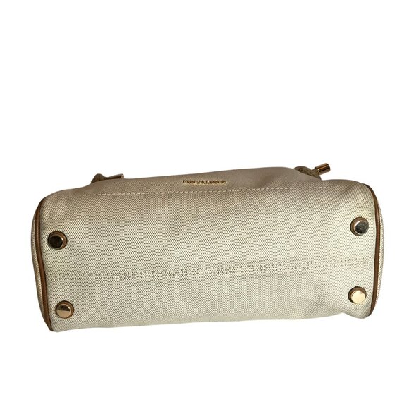 Michael Kors Cream Canvas Shoulder Bag With Leather Trim - Picture 3 of 9